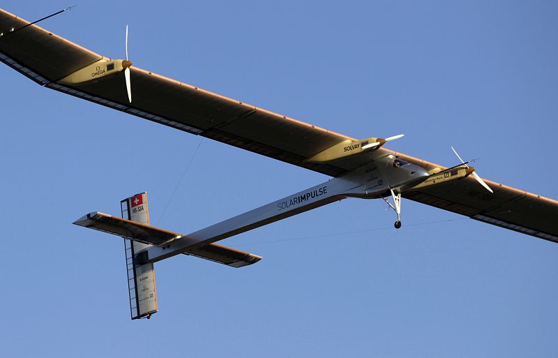 Fracasa el segundo vuelo internacional del avión solar por un problema en las baterías