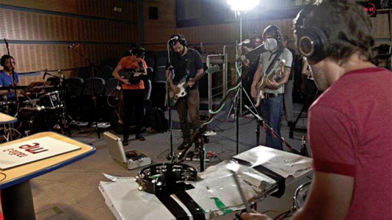 La psicodelia de Lüger inauguró los acústicos del Día de la Música en 'Hoy empieza todo'