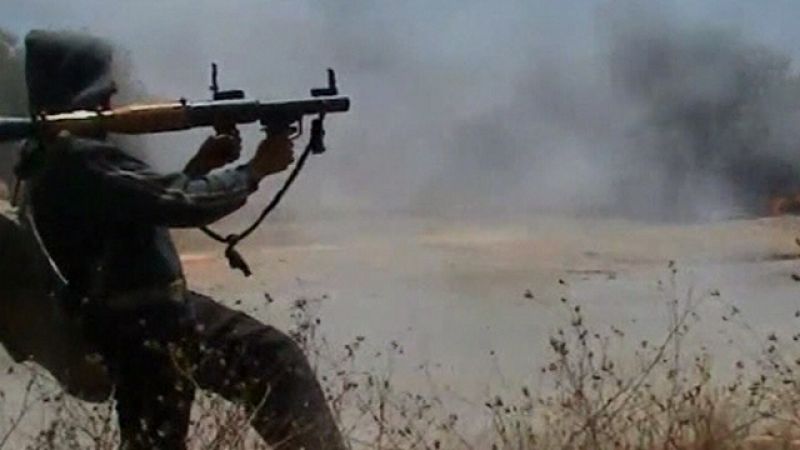 Duros combates entre los rebeldes libios y las tropas de Gadafi en Brega y Zawiya