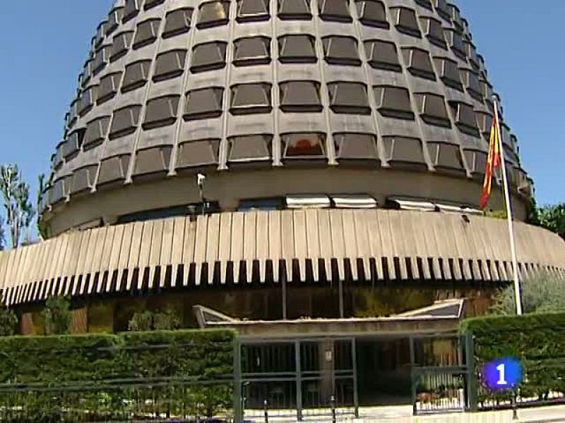 El vicepresidente y dos magistrados del Constitucional renuncian por su no renovación