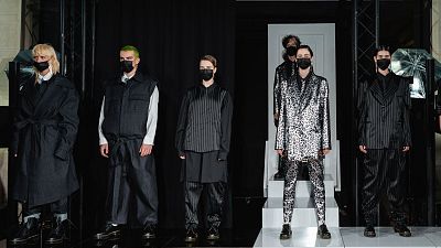 Desfile de 44 Studio | Ver Desfile de 44 Studio | Ver