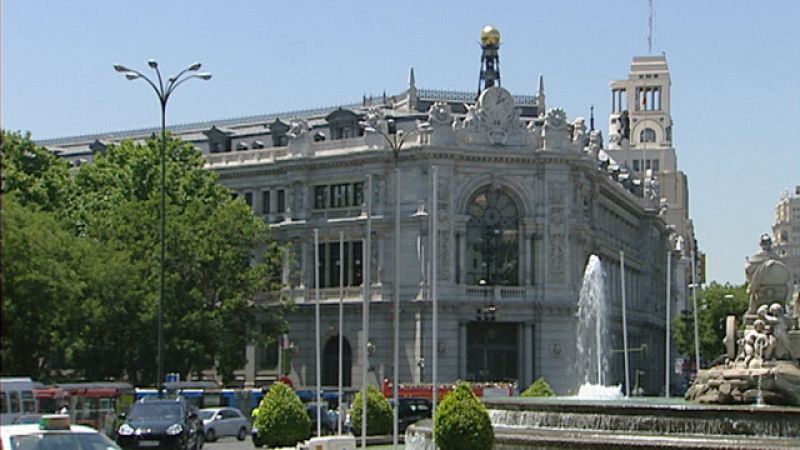 El Banco de España no descarta que se agrave la crisis de deuda y pide más control del gasto