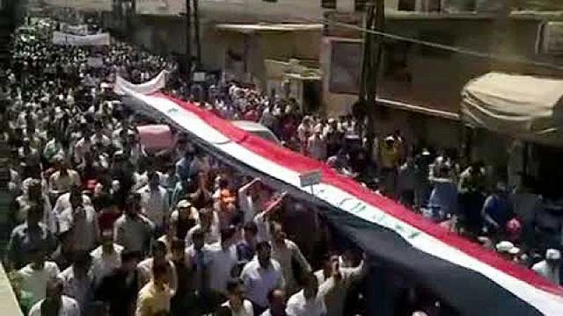 El régimen sirio mata a 16 manifestantes en otro viernes de protesta, según grupos opositores