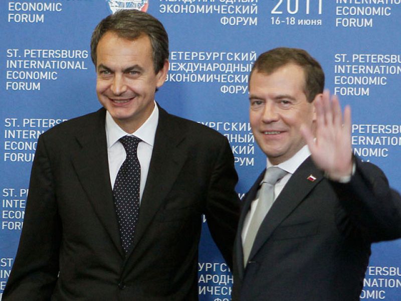 Zapatero: "Mi deseo es adelantar la recuperación económica, no las elecciones"