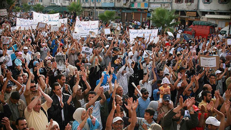 La nueva Constitución provoca manifestaciones a favor y en contra en Marruecos