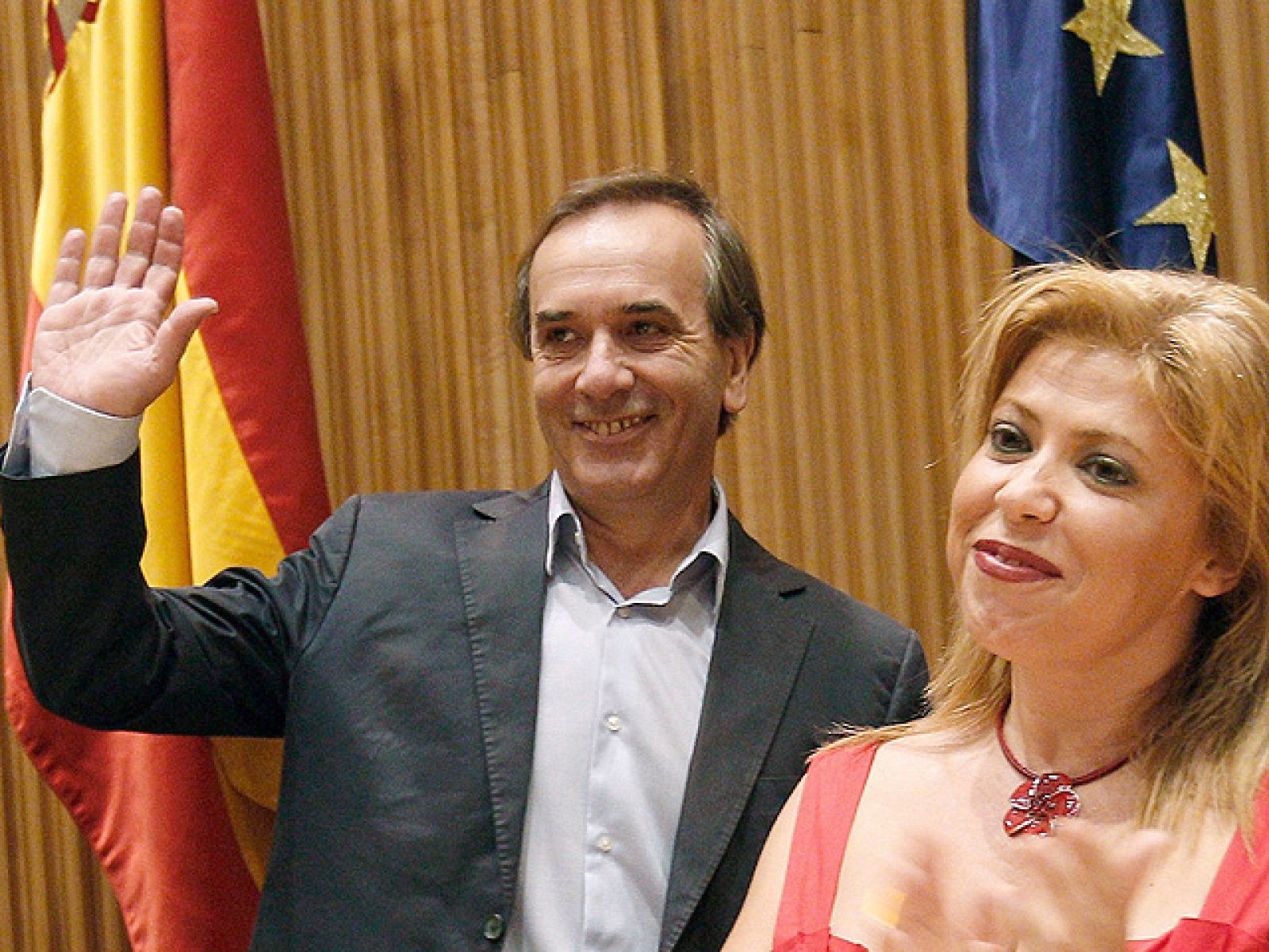 José Antonio Alonso se incorpora entre aplausos a su trabajo parlamentario - Informativo 24h | Ver