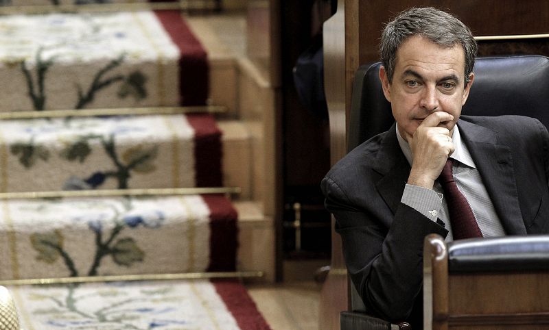 Zapatero afronta su último debate sobre el estado de la nación en su particular cuenta atrás