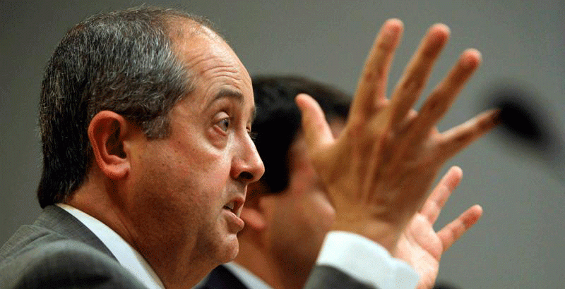 Puig crea una unidad de Mossos contra las "guerrillas urbanas" tras el cerco al Parlament