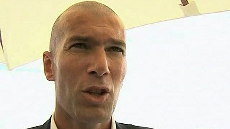 Zidane: "Desde Blanc ha habido buenos centrales pero ninguno como Varane"