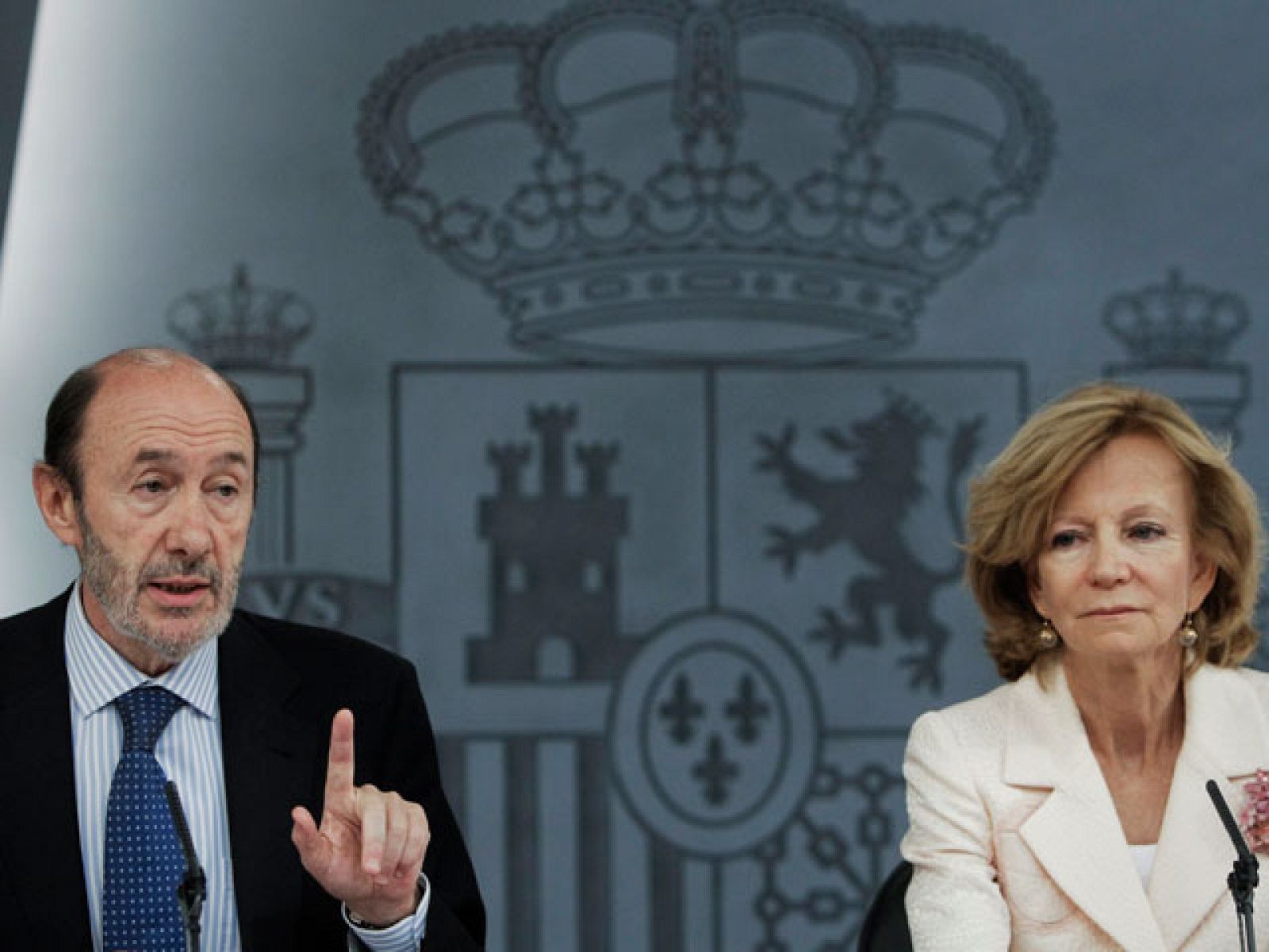 El Gobierno disminuye el techo de gasto en 2012 un 3,8% respecto a 2011 para reducir el déficit