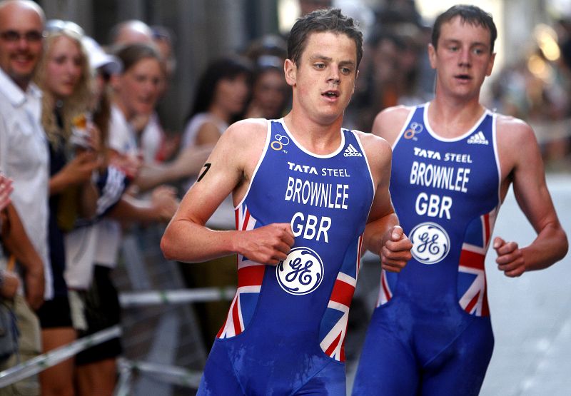 Los hermanos Brownlee hacen historia en el Europeo de triatlón