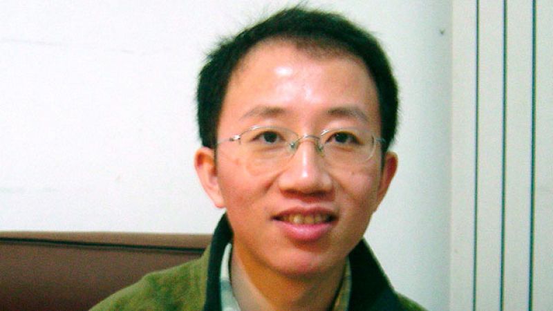 China libera al disidente chino Hu Jia encarcelado por "incitar a la subversión"