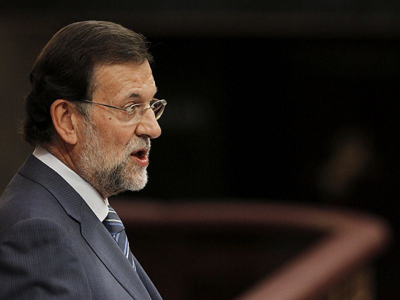 Rajoy a Zapatero: "Adelante las elecciones, por qué prolongar esta lenta agonía"