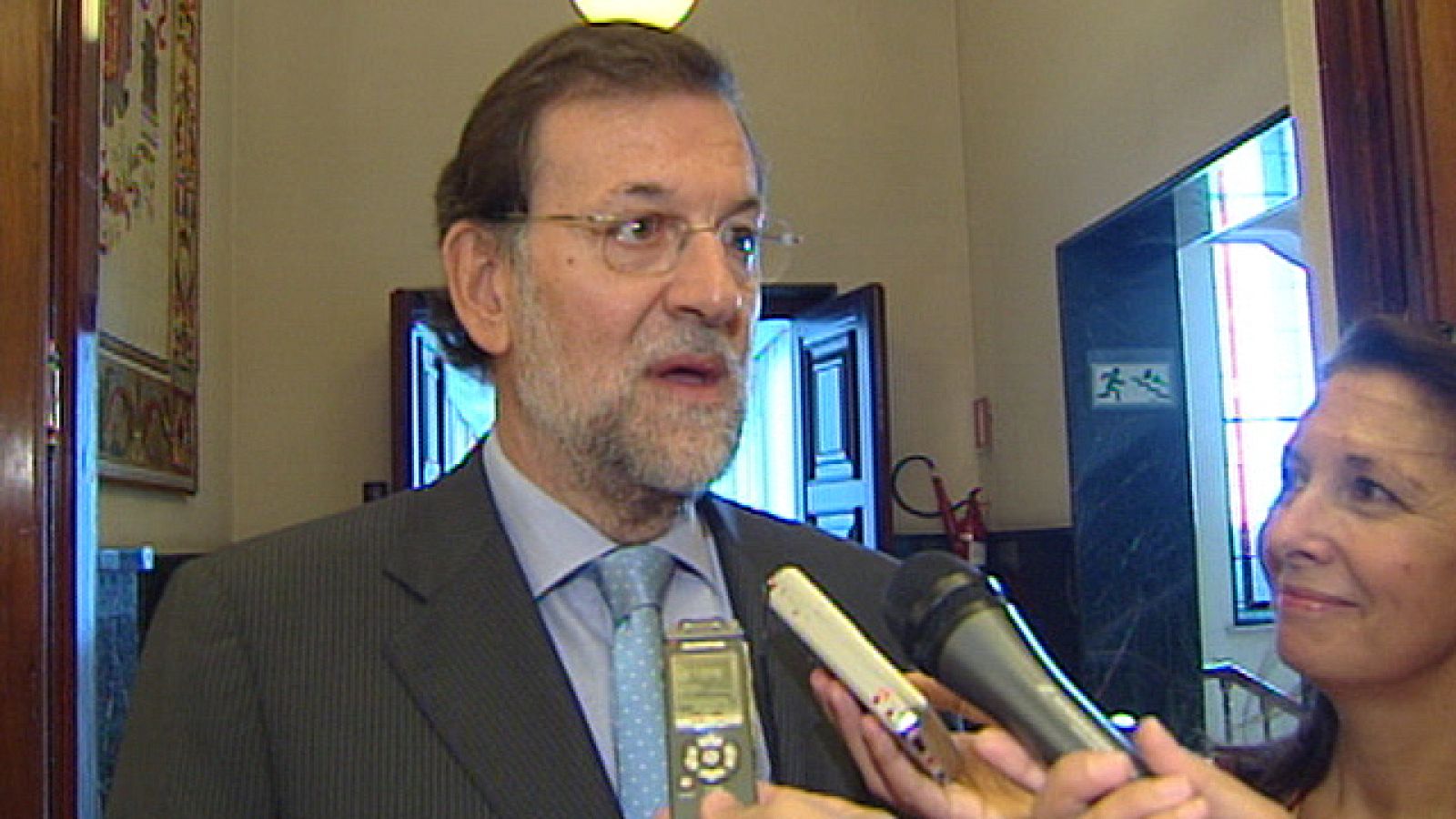 Zapatero y Rajoy han hecho balance del debate en los pasillos