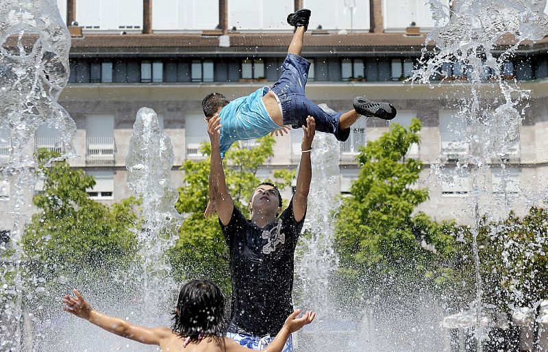 Seis provincias y las Islas Canarias en alerta este fin de semana por altas temperaturas