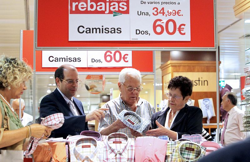 Las rebajas arrancan en toda España con la menor previsión de gasto desde 2002