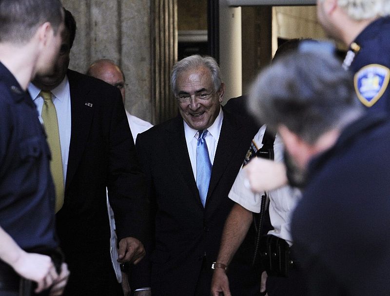 Los socialistas franceses dicen que es improbable que Strauss-Kahn se presente a las presidenciales