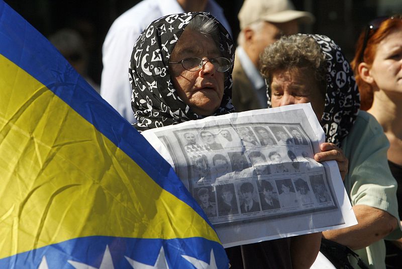 El Estado holandés, responsable de la muerte de tres musulmanes en la matanza de Srebrenica