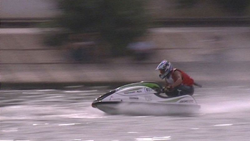 "La satisfacción cuando rescatas a alguien con vida del agua es increíble"