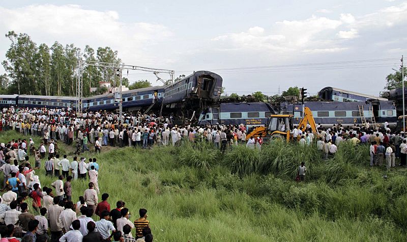 Al menos 35 muertos en un accidente ferroviario al norte de la India