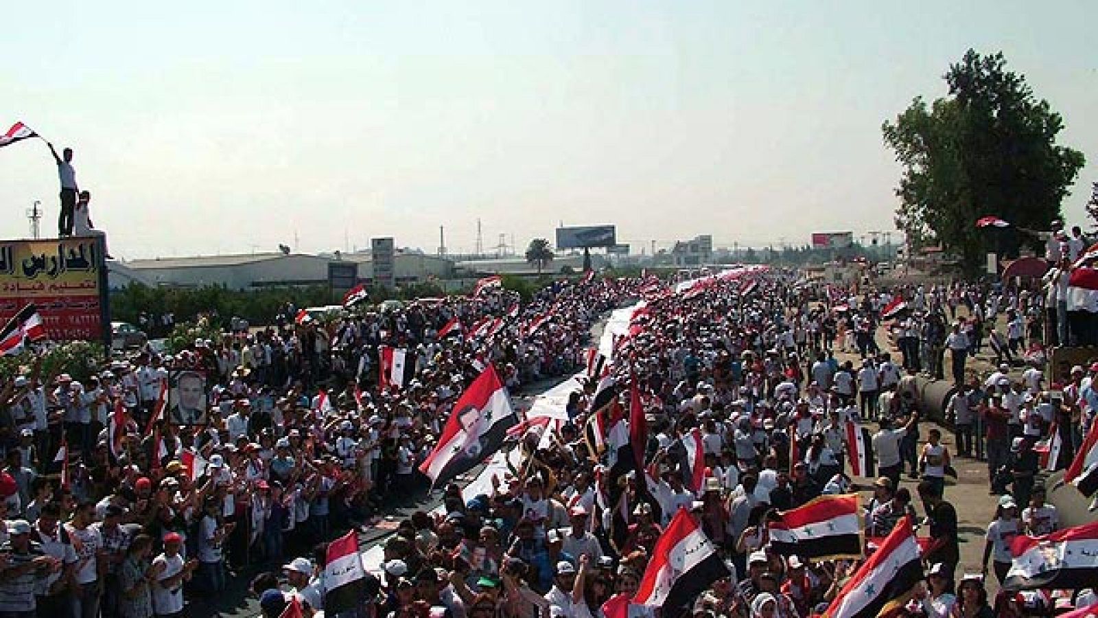 En Siria, las reuniones del llamado "diálogo nacional" convocado por el presidente Bashar al-Assad, han comenzado este domingo en Damasco, sin una agenda clara, y con el boicot de algunos opositores destacados