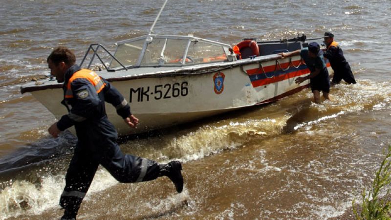 Medvédev ordena revisar todos los transportes de Rusia tras el naufragio de un barco en el Volga