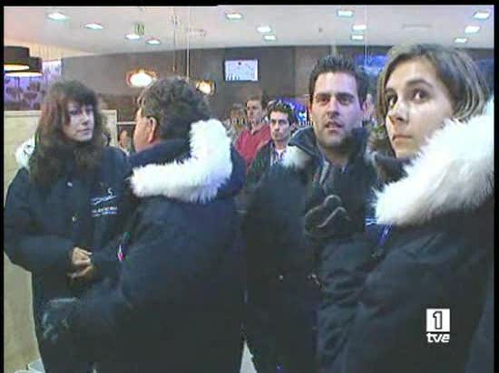 En Viseu (Portugal) han abierto un bar de hielo, en el que pueden tomarse copas a cinco grados bajo cero.