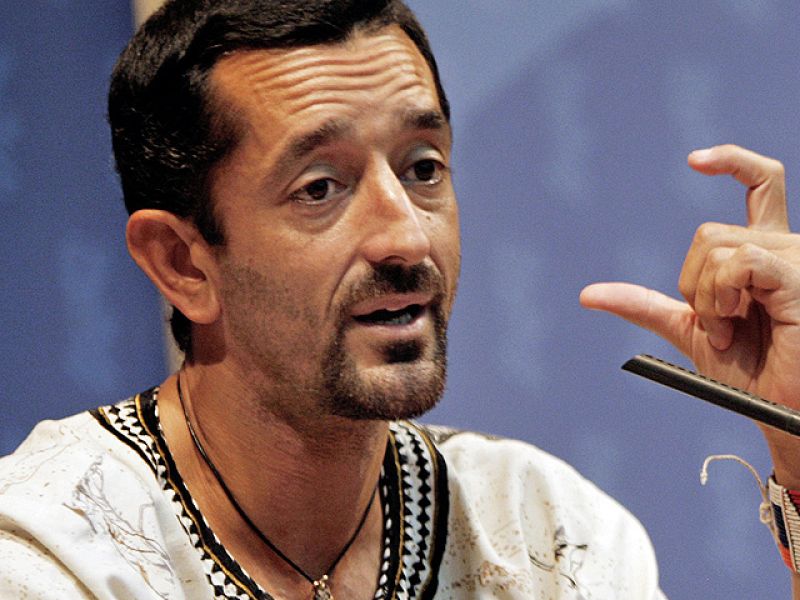 Cavadas asegura que el joven con trasplante de piernas podrá caminar en seis o siete meses