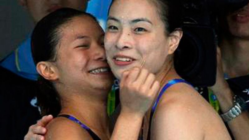 La saltadoras chinas se cuelgan el primer oro de los Mundiales de natación