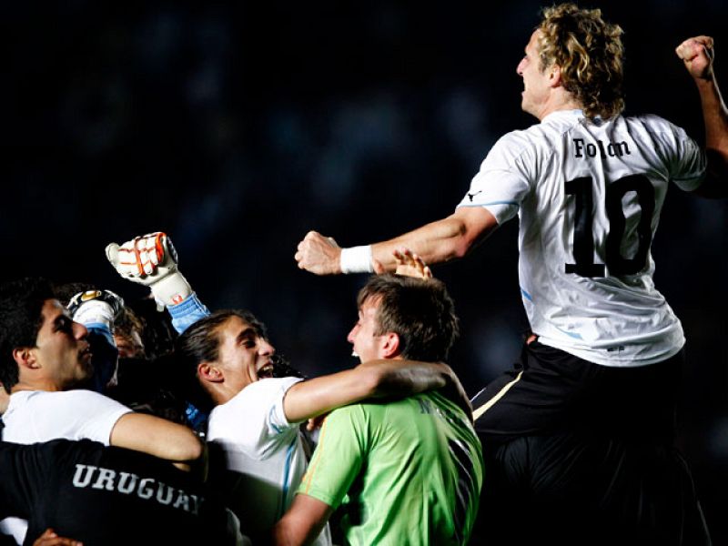 Uruguay echa a Argentina de la Copa América en los penaltis