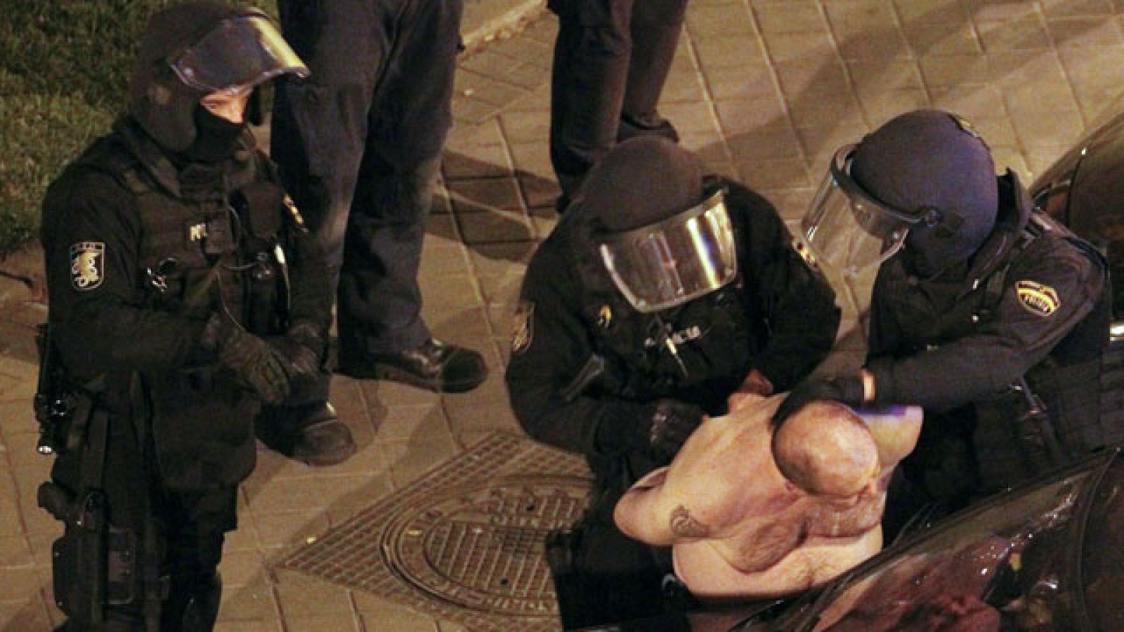 Detenido el secuestrador que mantuvo como rehenes en un bar de Vallecas a dos personas