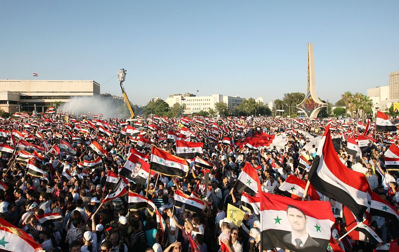 Los choques entre partidarios y opositores al régimen sirio dejan al menos 30 muertos en Homs