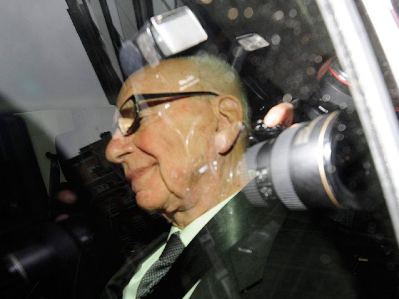 Expectación en Reino Unido por la comparecencia de Murdoch en el Parlamento por las escuchas