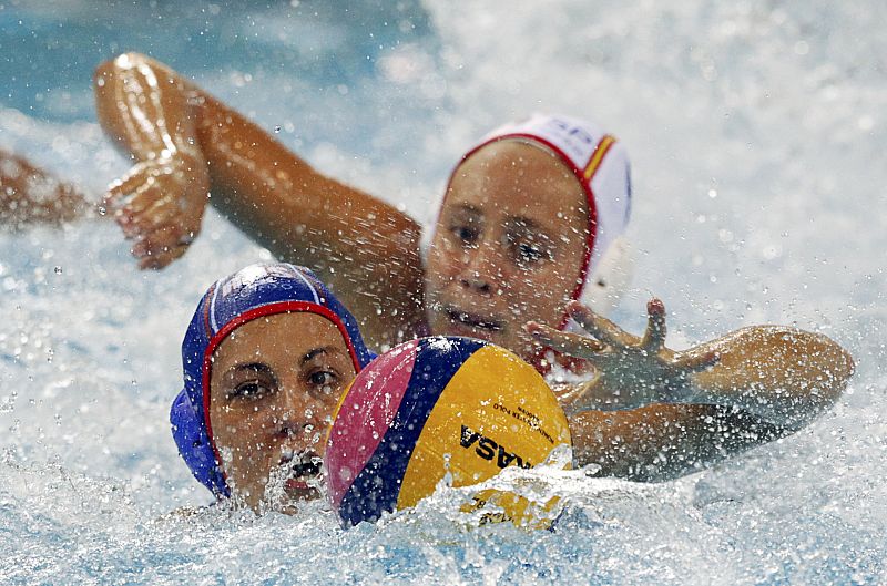 Rusia no da opciones a España en waterpolo femenino