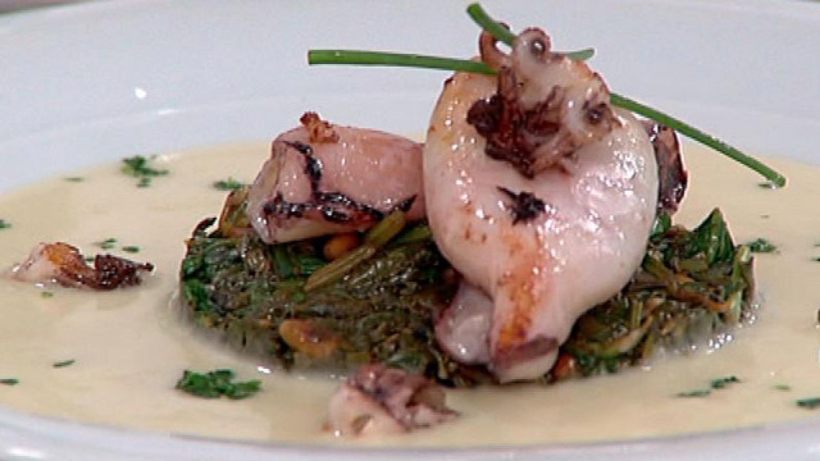 Chipirones a la plancha con crema vichyssoise