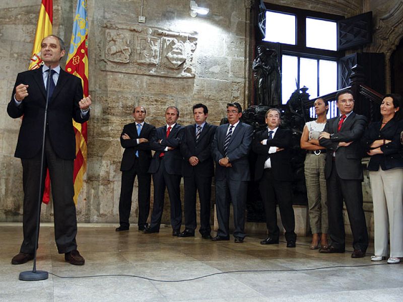 Camps dimite después de 29 meses de investigación judicial