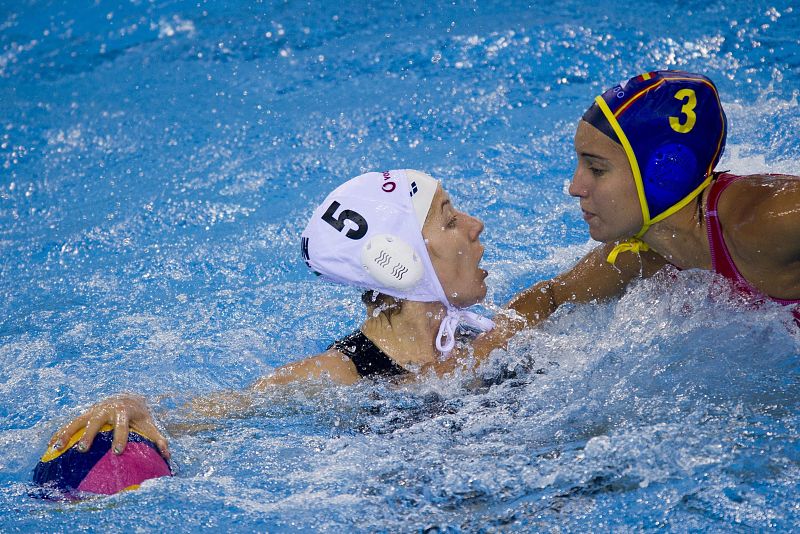 España pierde con Hungría por 17-13 y jugará por ser undécima