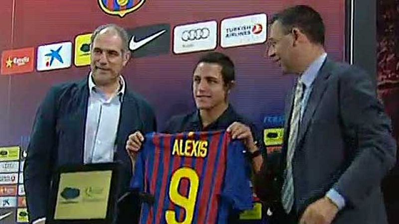 Alexis viene al Barcelona a "aprender de los que más saben"