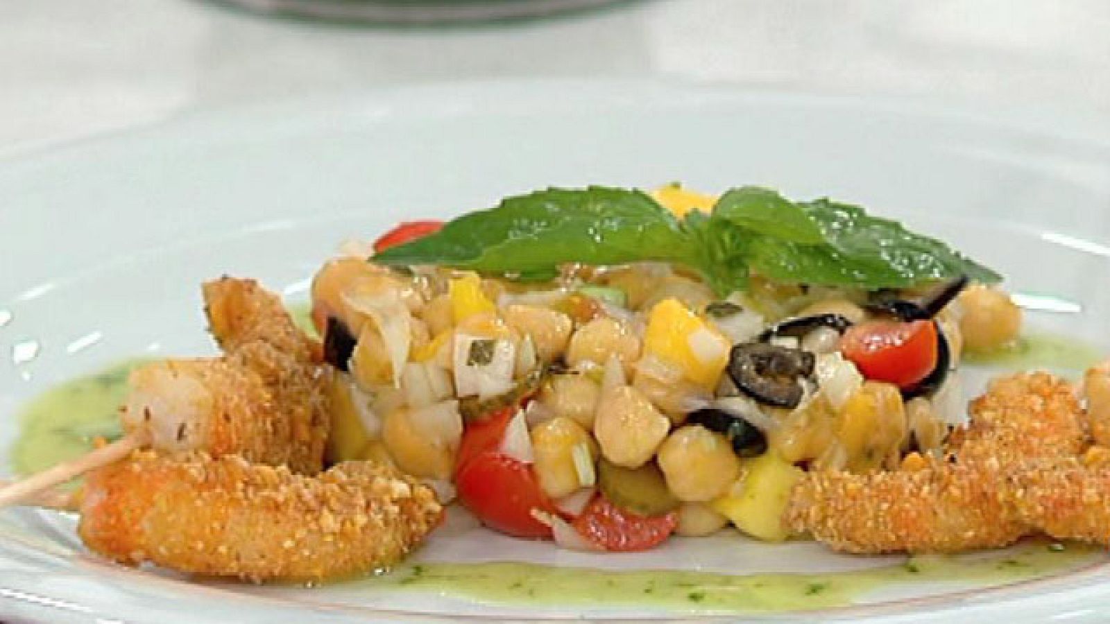 Salpicón de garbanzos con marisco crujiente (28/07/11)