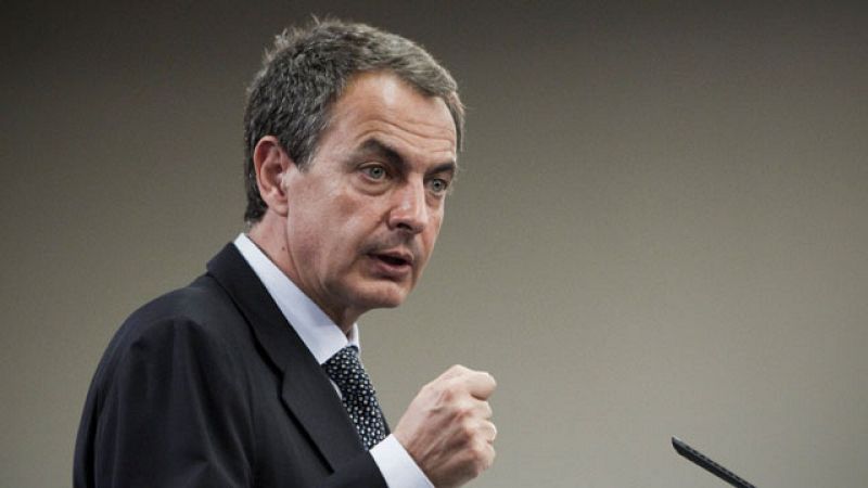 Zapatero rectifica y entrega la gestión de la salida de la crisis al nuevo Gobierno