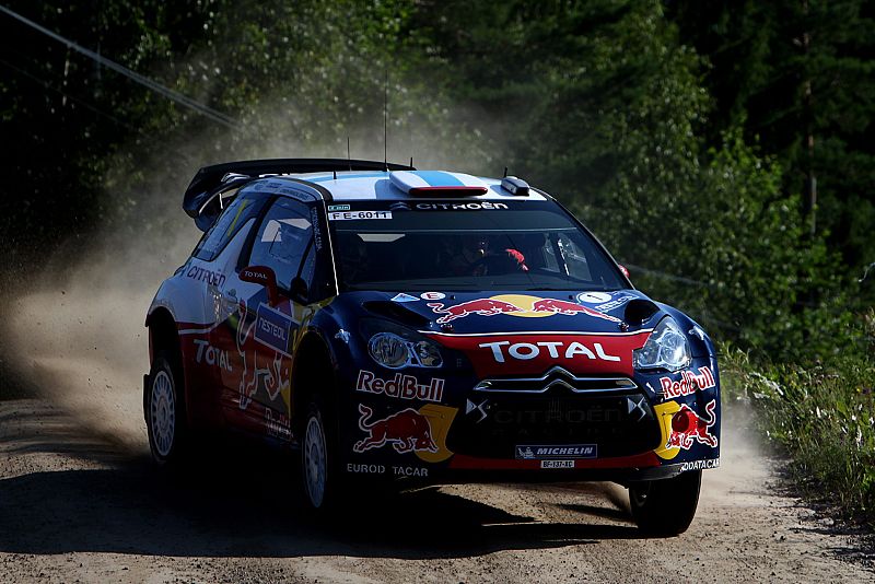 Loeb gana el rally de Finlandia por delante de Latvala