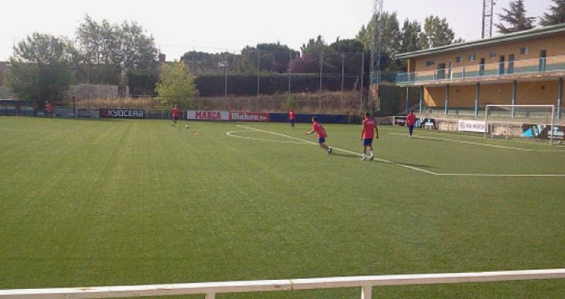 El Atlético entrena sobre césped artificial para superar al Stromsgodset