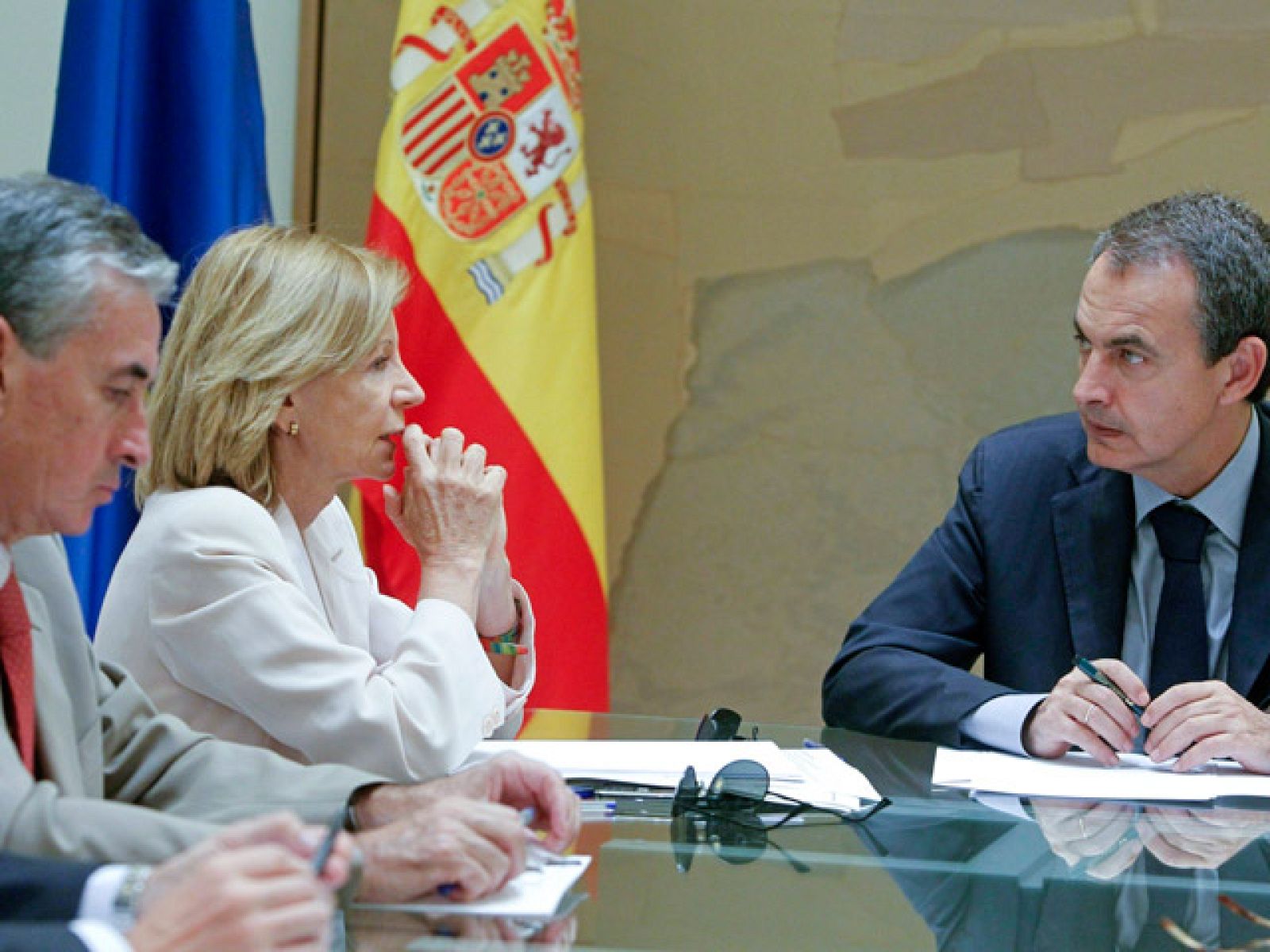 Salgado reconoce que "hay preocupación" por la tensión en los mercados, pero la sitación "no es gravísima"