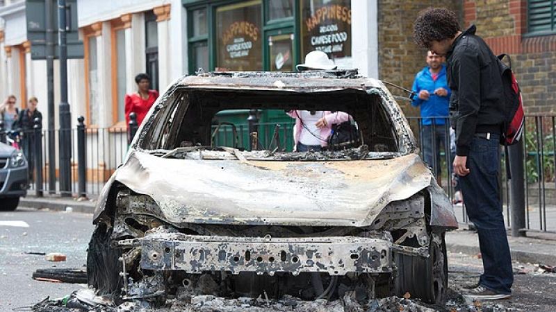 La policía británica investiga la propagación de la violencia a otros barrios de Londres