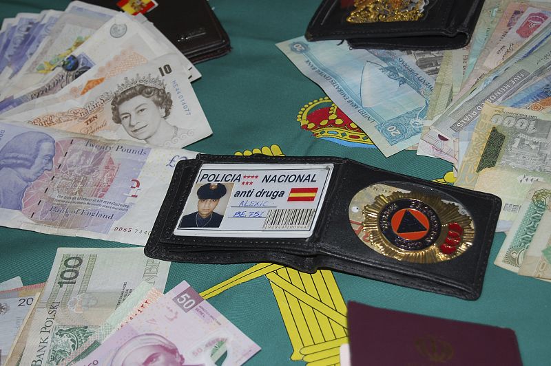 Veinte detenidos por robo con intimidación y hacerse pasar por policías