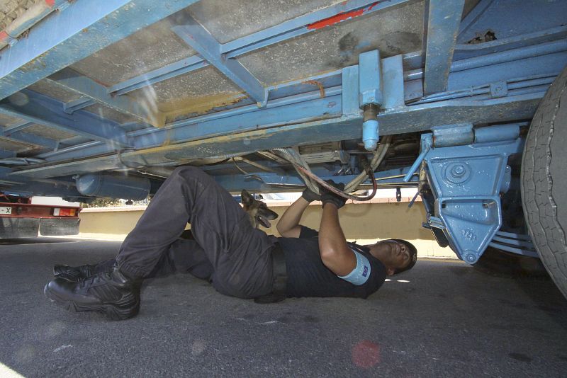 La costa española recibe un 77% más de inmigrantes por las revueltas árabes