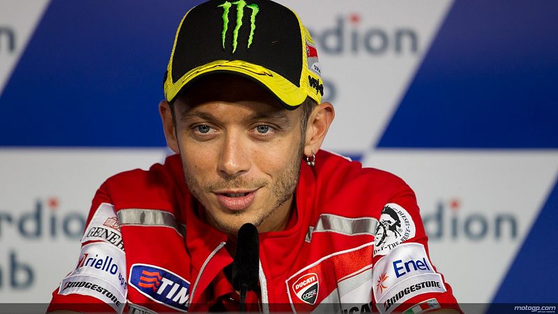 Rossi: "Lorenzo debería darme las gracias"