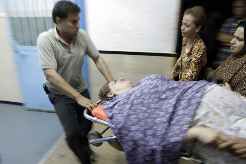 Israel bombardea la franja de Gaza y mata al menos a un palestino