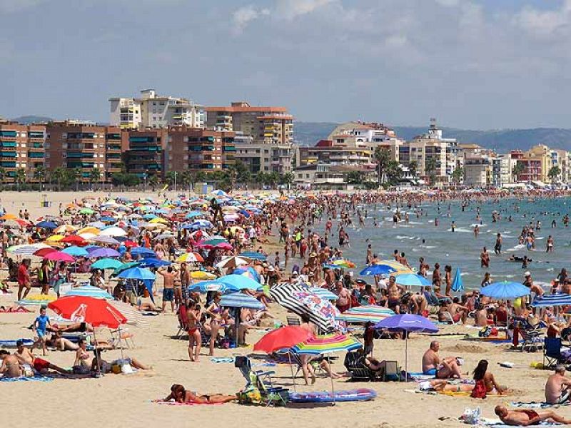 España recibe hasta julio 32 millones de turistas extranjeros, un 7,4% más que en 2010