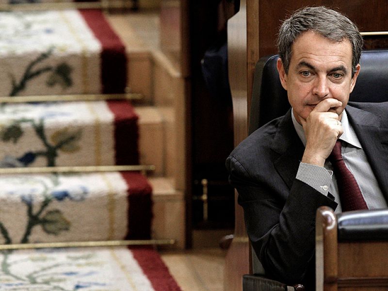 Zapatero lleva al Congreso los últimos ajustes contra el déficit